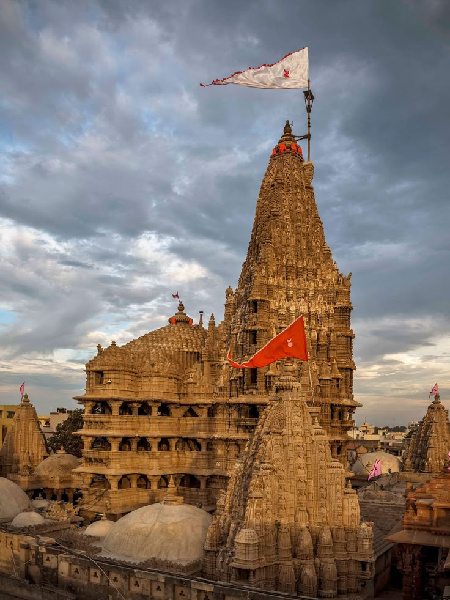 Dwarkadhish Temple – Dwarka